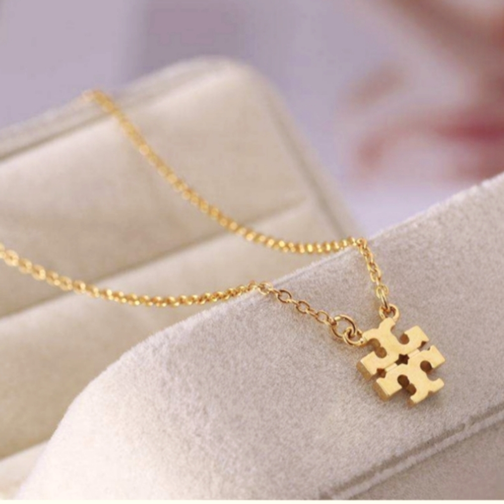Tory Burch Chain - Picture 2 of 3